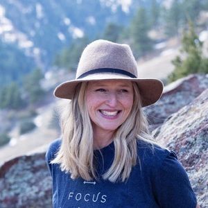 Meet your Posher, Lee